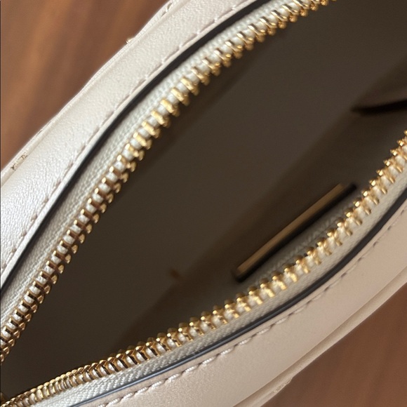 Tory Burch Crossbody Bag 💕 - Picture 7 of 7